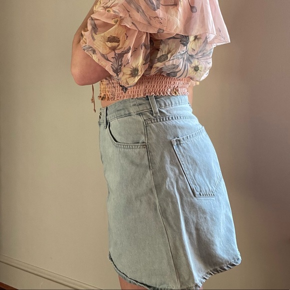 H&M Light Wash High Waisted Denim Mini Skirt - 12 - Picture 4 of 6